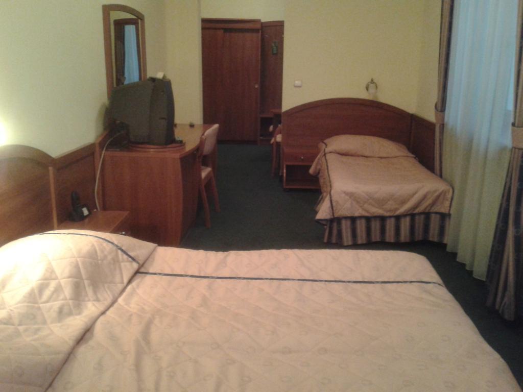 Hotel Saol Krynica Zdroj Rom bilde