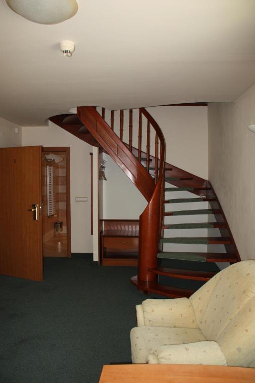 Hotel Saol Krynica Zdroj Rom bilde